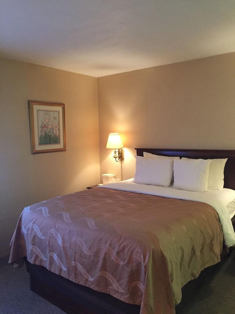 Quality Inn Pittsburgh Airport Oakdale Екстериор снимка
