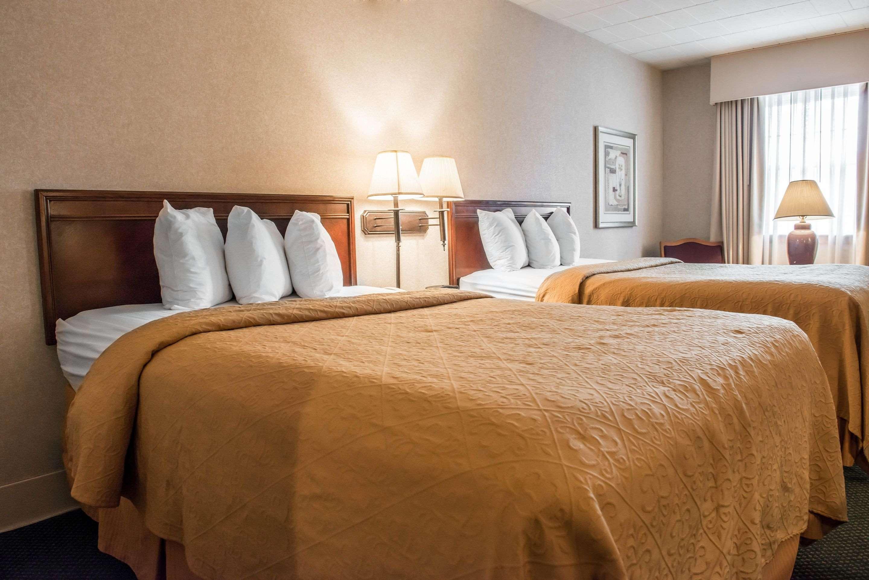 Quality Inn Pittsburgh Airport Oakdale Екстериор снимка