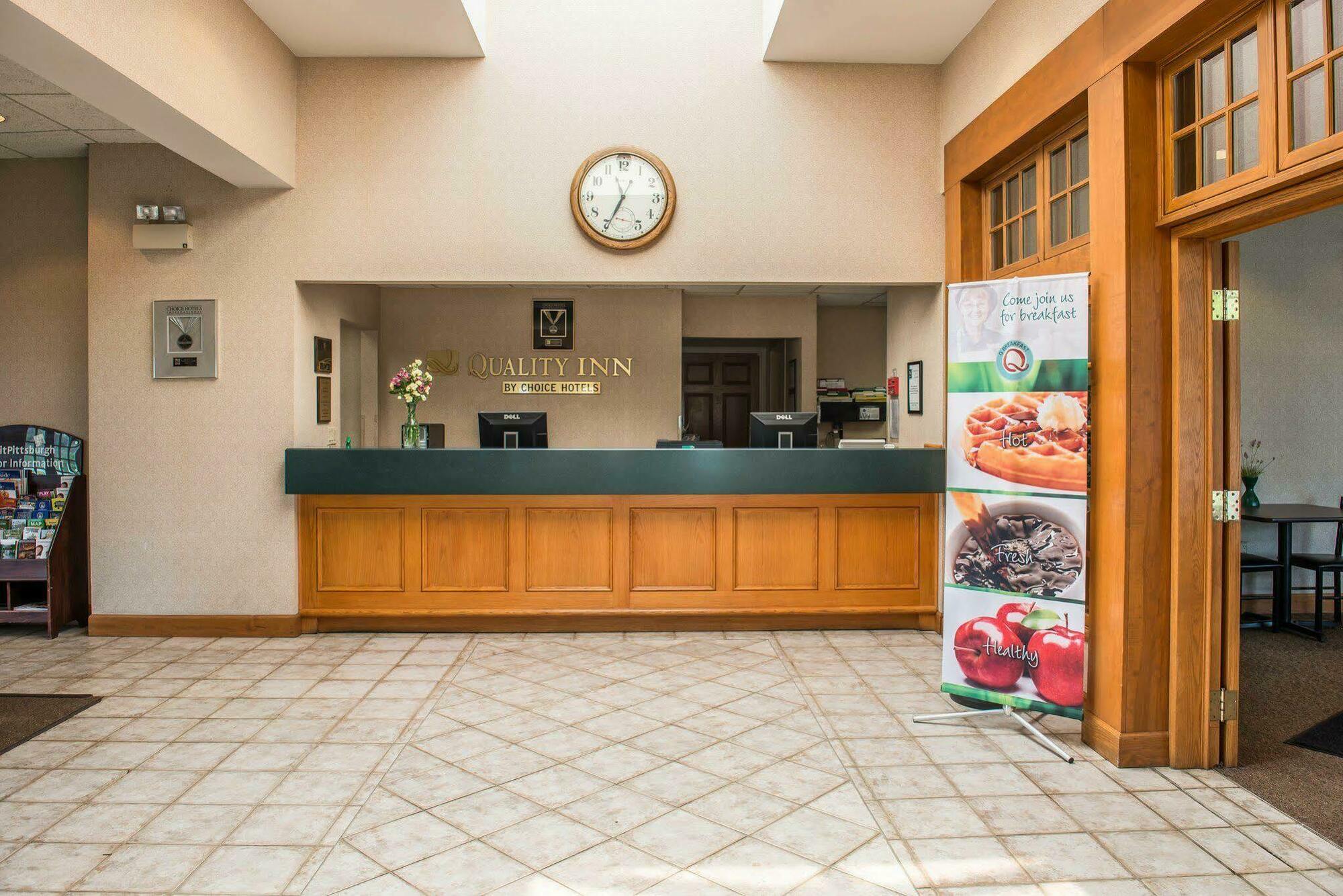 Quality Inn Pittsburgh Airport Oakdale Екстериор снимка